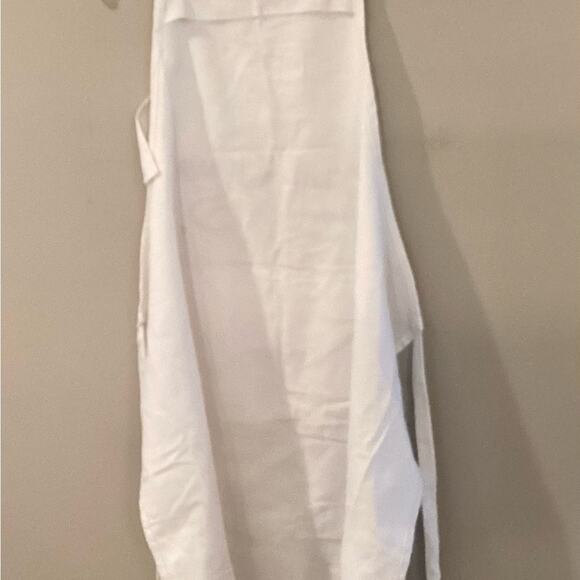 White Apron with MRS. Design with Minnie Mouse Ears in Excellent Condition! - Picture 3 of 4